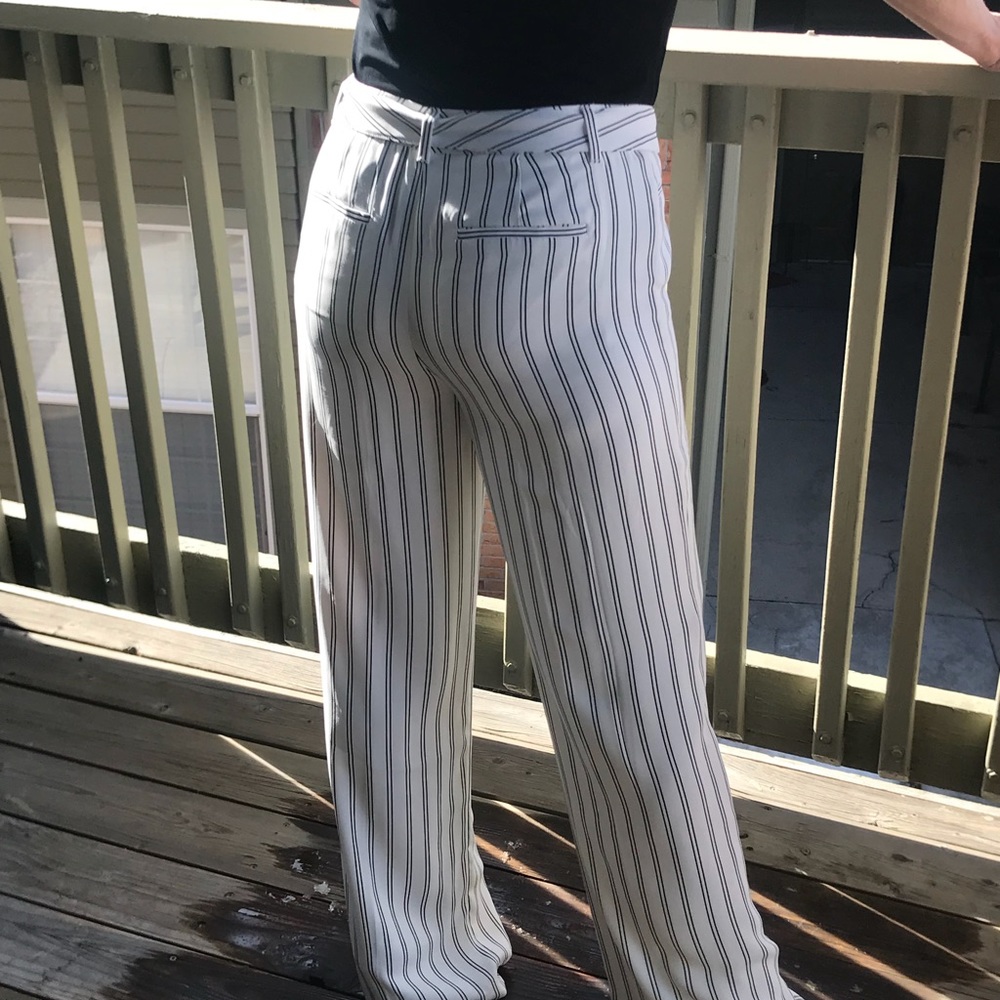 WHBM Wide Leg Trouser 8R White w/Black Stripe